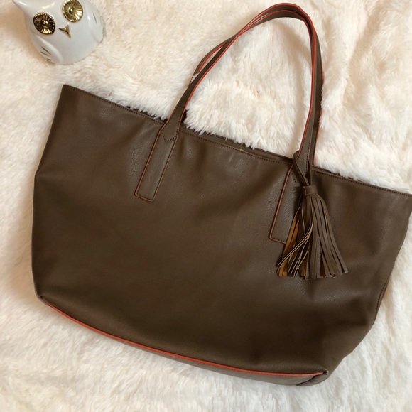 GAP Handbags - GAP Large Tote Bag